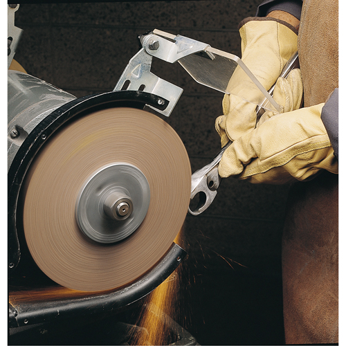 Scotch-Brite Cut & Polish Wheels, 6" Dia. x 1" W, 1" Arbor, Aluminum Oxide Dufferin Supply