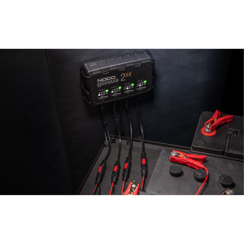Chargeur de batterie 4 sorties de 8 A Genius 2X4 Dufferin Supply