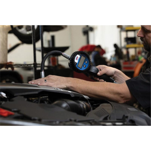 Electronic Lube Meter with Flexible 90° Extension Dufferin Supply