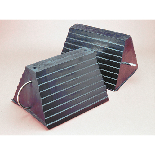 Cale de roue, 9" x 8" x 6", Noir Dufferin Supply