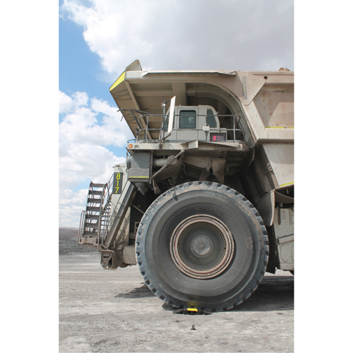 Protecteur de c&acirc;ble &agrave; traverse extr&ecirc;me Yellow Jacket, 2 canaux, 35,75" lo x 42,125" la x 5,125" h Dufferin Supply