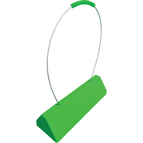 Cale de roue pour avion Checkers Safety SafeRay avec poign&eacute;e &agrave; c&acirc;ble ergonomique, Ur&eacute;thane, Vert fluorescent, 24" la x 8" p x 6" h Dufferin Supply