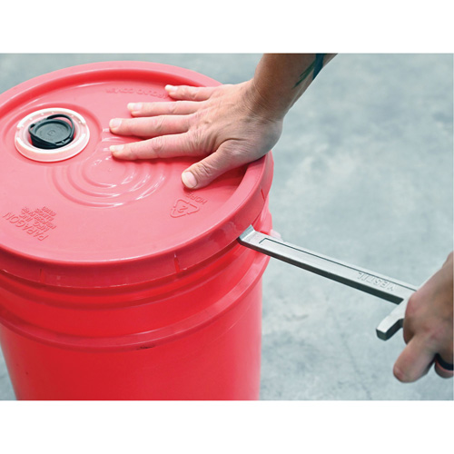 Cl&eacute; pour baril, Ouverture de 3/4"/2", Poign&eacute;e 9-1/2", Acier inoxydable Dufferin Supply