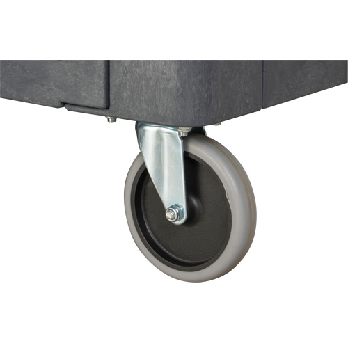 Chariot utilitaire pour l'entretien avec tablette plate, 2 tiers, 25-1/4" x 32-1/4" x 44", Capacit&eacute; 550 lb Dufferin Supply