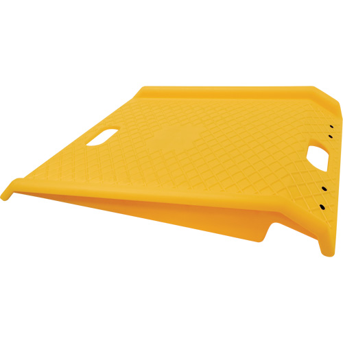 Portable Poly Hand Truck Curb Ramp, 1000 lbs. Capacity, 27" W x 27" L Dufferin Supply