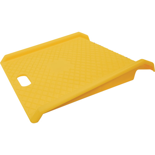 Portable Poly Hand Truck Curb Ramp, 1000 lbs. Capacity, 27" W x 27" L Dufferin Supply