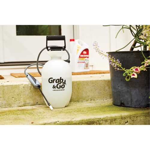 Vaporisateur pour usage multiple Grab & Go, 1 gal. (4,5 L), Poly&eacute;thyl&egrave;ne, Lance de 10" Dufferin Supply