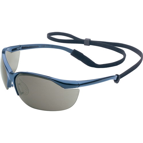 Lunettes de s&eacute;curit&eacute; Uvex Vapor, Lentille Grise/fum&eacute;e, Anti-&eacute;gratignures, ANSI Z87+/R&eacute;pond ou surpasse la norme CSA Z94.3 Dufferin Supply