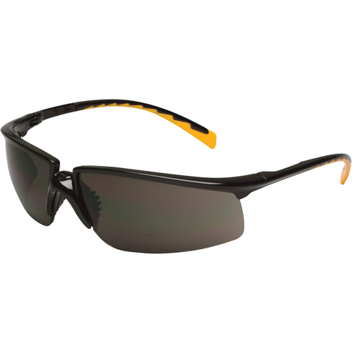 Lunettes de s&eacute;curit&eacute; Privo, Lentille Grise/fum&eacute;e, Antibu&eacute;e, R&eacute;pond ou surpasse la norme CSA Z94.3 Dufferin Supply