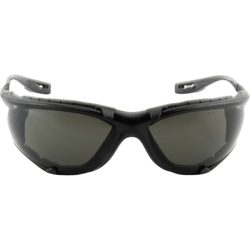 Lunettes de s&eacute;curit&eacute; avec joint en mousse Virtua, Lentille Grise/fum&eacute;e, Antibu&eacute;e, ANSI Z87+/R&eacute;pond ou surpasse la norme CSA Z94.3 Dufferin Supply
