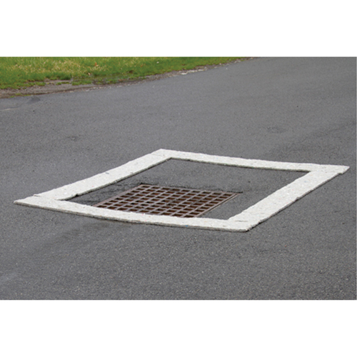 Spilltration Husky Strips, Oil Only, 64" x 8", 4 gal. Absorbancy Dufferin Supply
