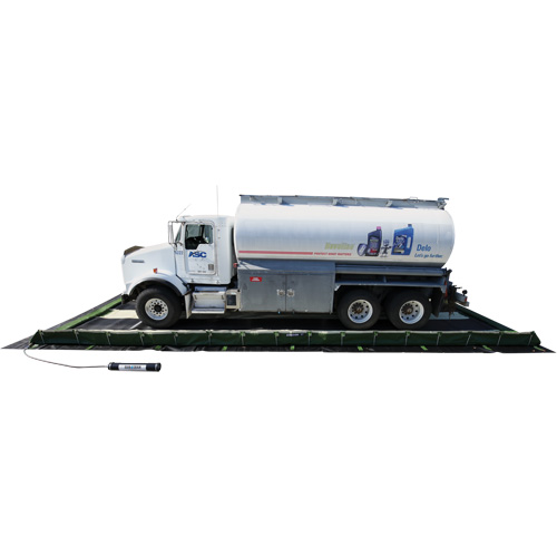 Ride-Side Berm Secondary Containment for Vehicles, 9,300 US gal. Capacity, 20' W x 50' L x 15" H, L-Bracket Dufferin Supply