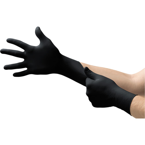 Gants Onyx, Petit, Nitrile, 3,5 mils, Sans poudre, Noir Dufferin Supply