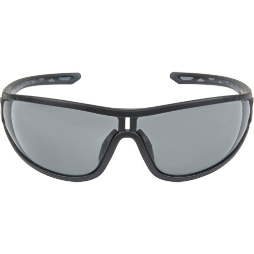 Lunettes de s&eacute;curit&eacute; de s&eacute;rie Z3000, Lentille Grise/fum&eacute;e, Anti-&eacute;gratignures, ANSI Z87+/R&eacute;pond ou surpasse la norme CSA Z94.3 Dufferin Supply
