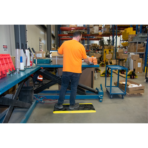 Anti-Fatigue Matting, Diamond, 1-2/3' x 3-1/4' x 3/4", Black/Yellow, Polyurethane Dufferin Supply