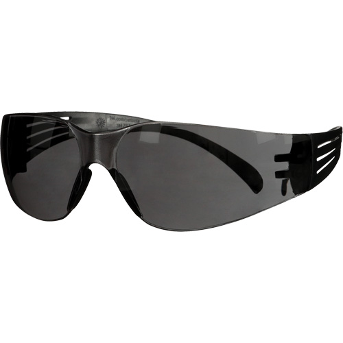 Lunettes de protection de s&eacute;rie 100 SecureFit, Lentille Gris, Antibu&eacute;e/Anti-&eacute;gratignures, ANSI Z87+/R&eacute;pond ou surpasse la norme CSA Z94.3 Dufferin Supply