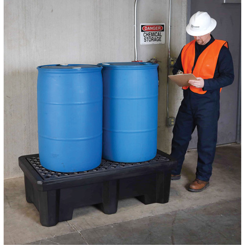 Ultra-Spill Pallet mod&egrave;le &eacute;conomique, 2 barils, Capacit&eacute; de d&eacute;versement 66 gal. US, 53" x 29" x 16,5" Dufferin Supply