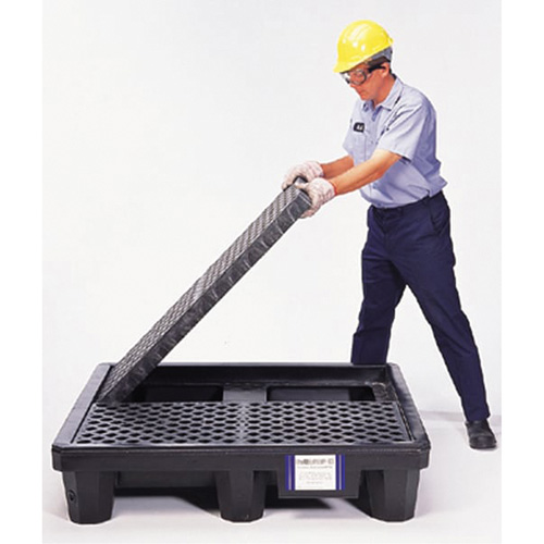 Ultra-Spill Pallet mod&egrave;le &eacute;conomique, 4 barils, Capacit&eacute; de d&eacute;versement 66 gal. US, 53" x 53" x 11,8" Dufferin Supply