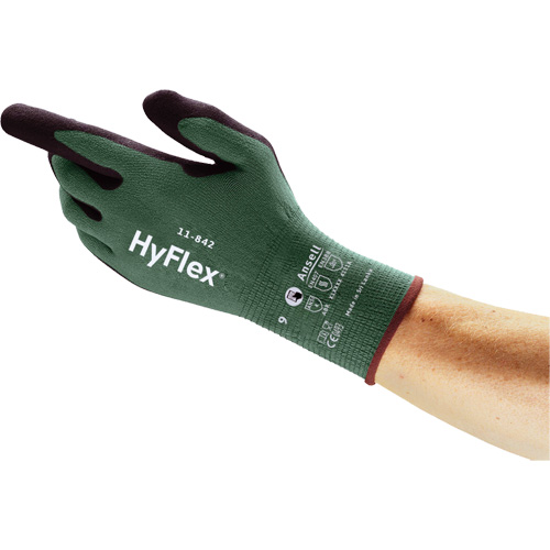 Gants polyvalents &eacute;coresponsables HyFlex 11-842, 5, R&ecirc;vetement Mousse de nitrile, Calibre 15, Enveloppe en Nylon Dufferin Supply