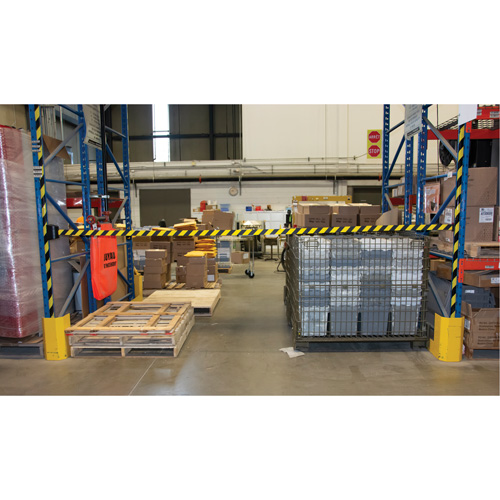Barri&egrave;re murale magn&eacute;tique avec bande magn&eacute;tique, Plastique, Fixation magn&eacute;tique, 15', Ruban Noir et jaune Dufferin Supply