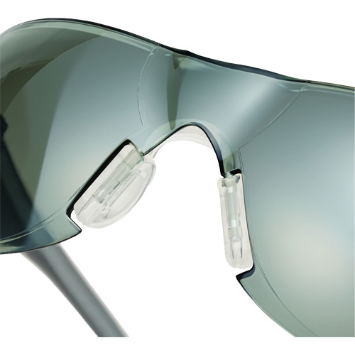 Lunettes de s&eacute;curit&eacute; Adapt Lite, Lentille Int&eacute;rieur/ext&eacute;rieur, Antibu&eacute;e/Anti-&eacute;gratignures, ANSI Z87+/R&eacute;pond ou surpasse la norme CSA Z94.3 Dufferin Supply