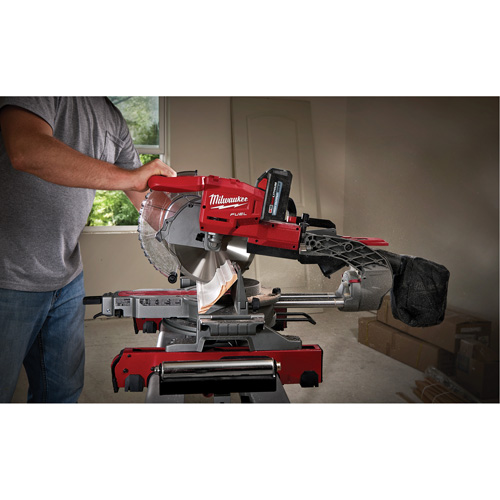 Ensemble scie &agrave; onglets combin&eacute;s coulissante &agrave; biseau double M18 Fuel Dufferin Supply