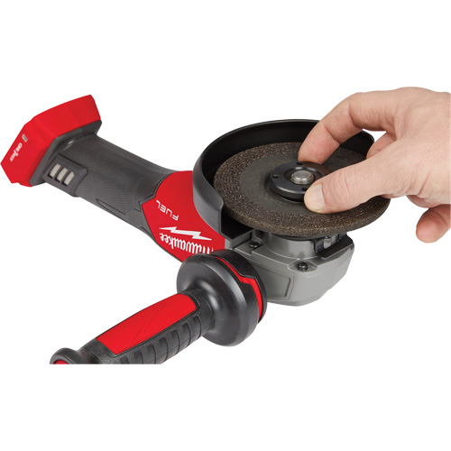 Meuleuse &agrave; frein avec interrupteur &agrave; glissi&egrave;re One-Key M18 Fuel (outil seulement), Roue de 4-1/2" ou 5", 18 V Dufferin Supply