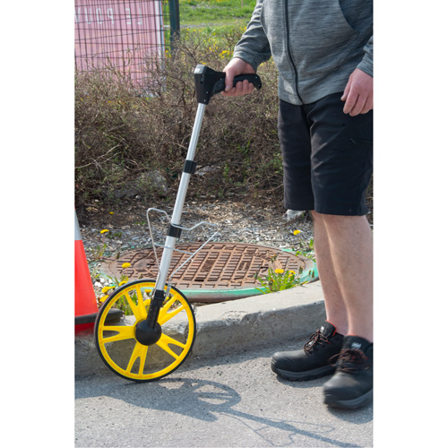 Digital Distance Measuring Wheel, 12.5"/31.8 cm, 99999.9 m Range, Feet/Metres Dufferin Supply