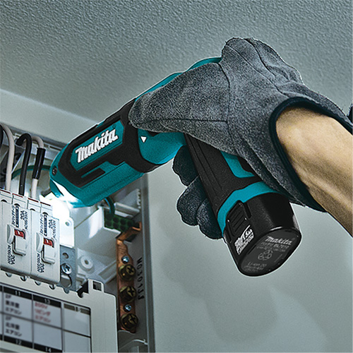 Trousse de tournevis &agrave; chocs, 1/4", 220 lb-po Couple max., 7,2 V, Lithium-ion Dufferin Supply