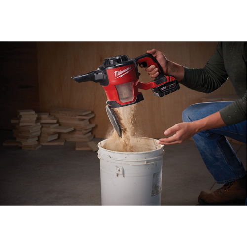 Aspirateur compact M18 (outil seulement), 18 V, Capacit&eacute; 0,3 gal. Dufferin Supply