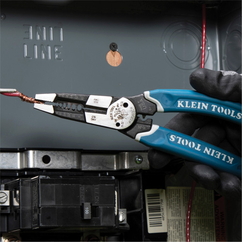 Outil polyvalent Klein-Kurve pour d&eacute;nuder, couper et sertir les fils, 8-1/4" lo, 8 - 20 AWG Dufferin Supply