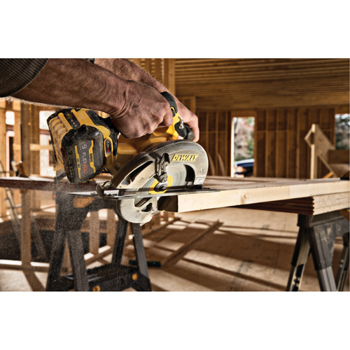 Scie circulaire sans balai Flexvolt Max avec frein &eacute;lectrique (outil seulement), 7-1/4", 60 V Dufferin Supply
