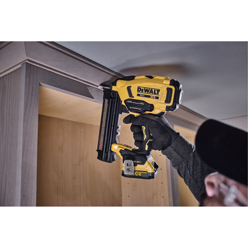 XR&reg; Cordless 18Ga Brad Nailer, 20 V, Lithium-Ion Dufferin Supply