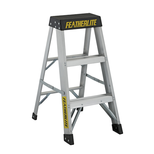 Industrial Extra Heavy-Duty Step Stool/Ladders, 3', Aluminum, 300 lbs. Capacity, Type 1A Dufferin Supply