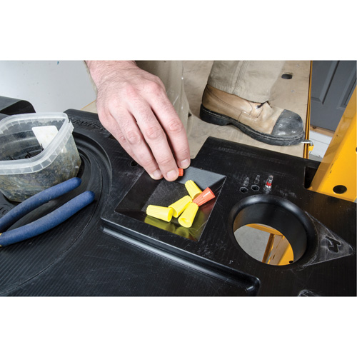 Tool Shelf for Scaffolding Dufferin Supply