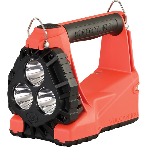 Lanterne multifonctionnelle 180 Vulcan, DEL, 1200 lumens, 5.75 hres de fonctionnement, piles Rechargeable, Compris Dufferin Supply