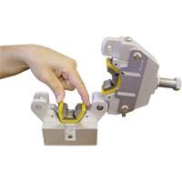 A/C Hose Crimper Dufferin Supply