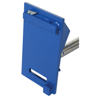 Fl&egrave;che de chariot &eacute;l&eacute;vateur pour tapis, 108-1/2" longueur, Install&eacute; sur tablier, Capacit&eacute; de 2500 lb Dufferin Supply