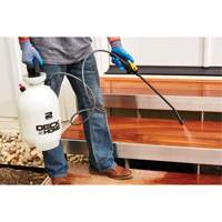 Deck & Home Universal Sprayer, 2 gal. (9 L), Polyethylene, 15" Wand Dufferin Supply