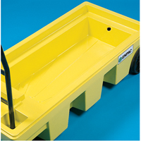 Chariots Poly-Spillcart, 66,5" lo x 29" la x 43,9" h, Cap. de d&eacute;versement 57 gal. US Dufferin Supply