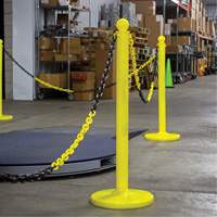 Bicolour Plastic Barrier Chain, Green/White Dufferin Supply