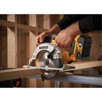 Ensemble de scie circulaire &agrave; moteur sans balai sans fil Max*, 6-1/2", 20 V Dufferin Supply
