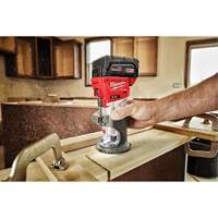 M18 Fuel™ Compact Router UAL795 | Dufferin Supply