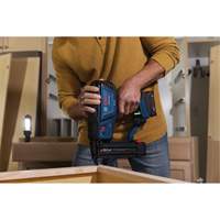 Ensemble cloueuse de finition de calibre 18 avec batterie Standard Power, 18 V, Lithium-ion Dufferin Supply