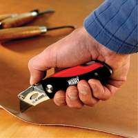 Couteau utilitaire pliant, 2-3/8" lame, poign&eacute;e en Plastique/Coussin&eacute;e Dufferin Supply